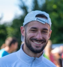 Portrait de Théo, gérant et éducateur sportif de Belle-Étoile Fitness